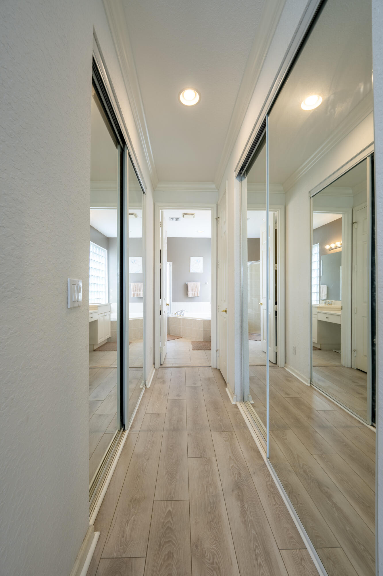 SECOND REPLAT OF PORTOFINO ISLES - Residential