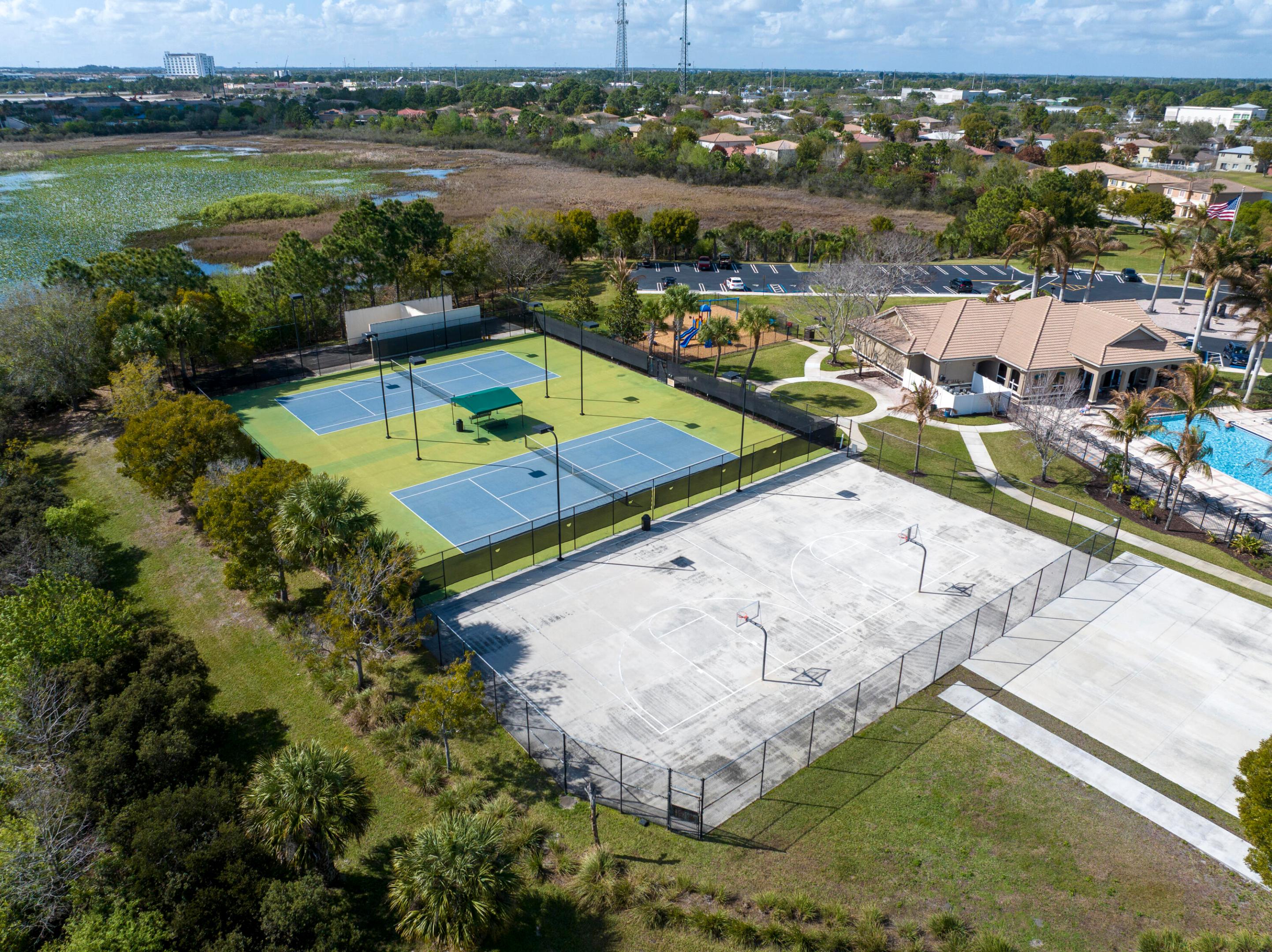 SECOND REPLAT OF PORTOFINO ISLES - Residential