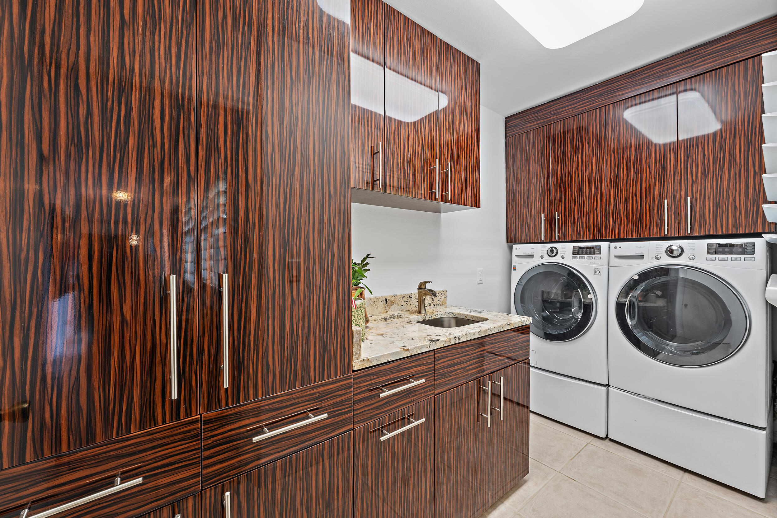 Snug Harbor Estates - Residential