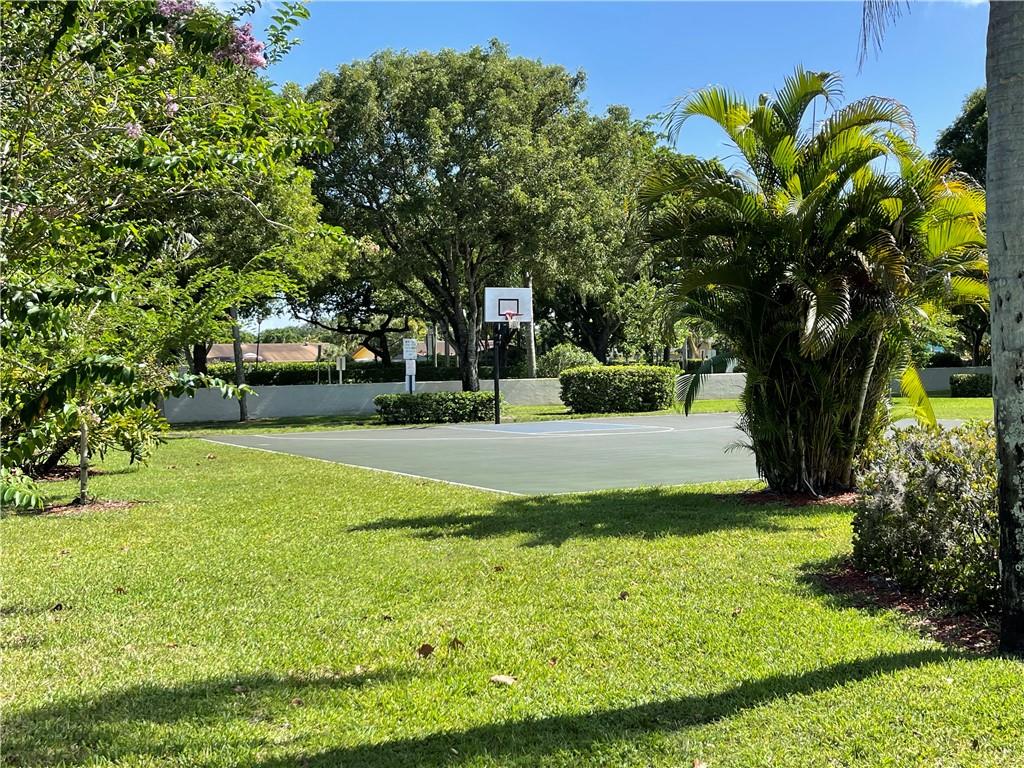 Gardens North Condominium - Residential