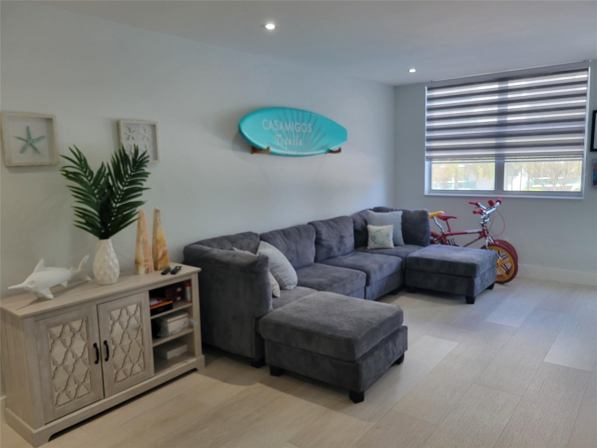Oceanview Bldg Condo - Residential Lease