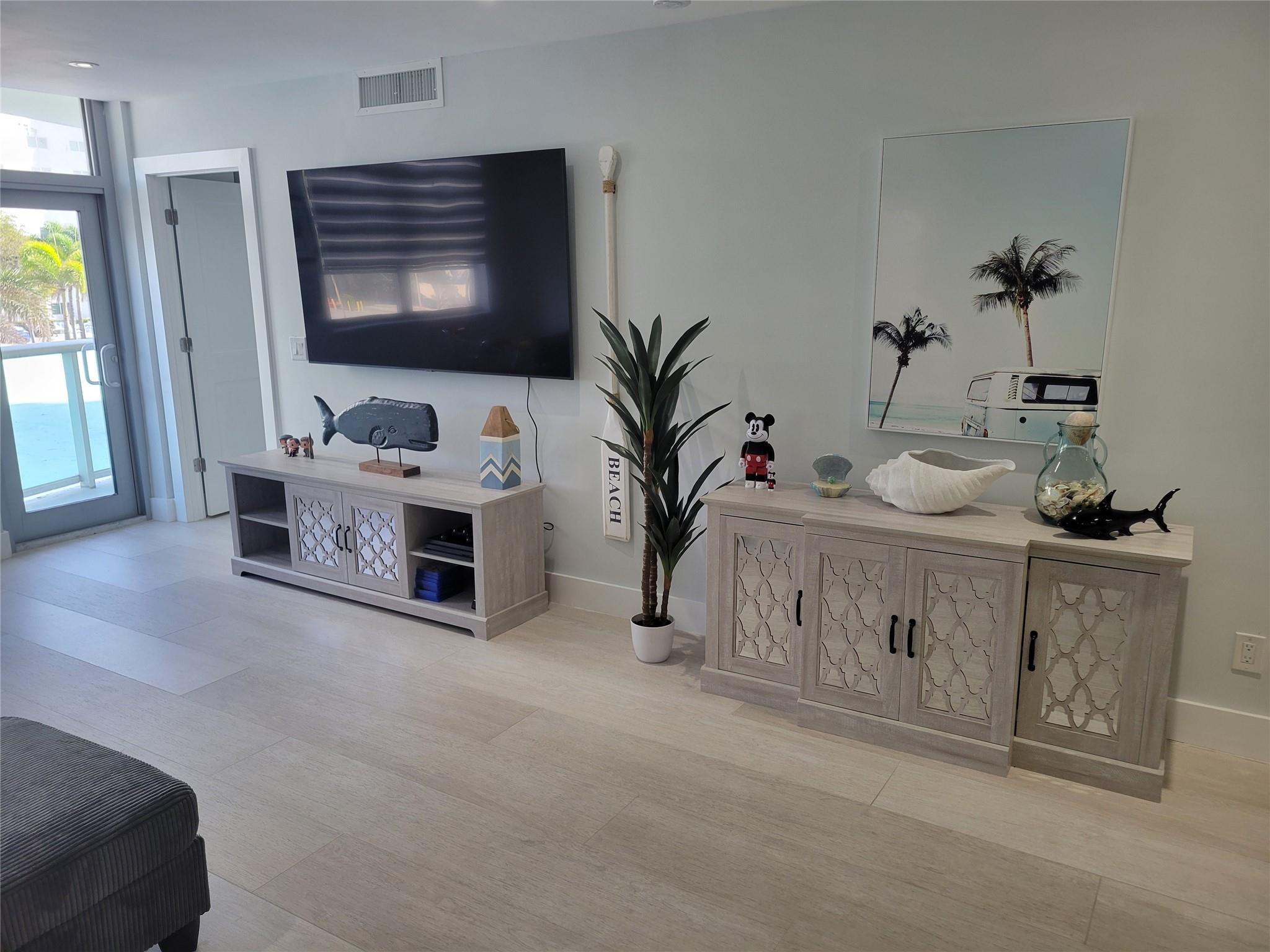 Oceanview Bldg Condo - Residential Lease