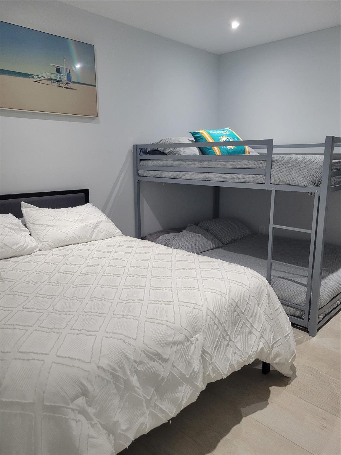 Oceanview Bldg Condo - Residential Lease