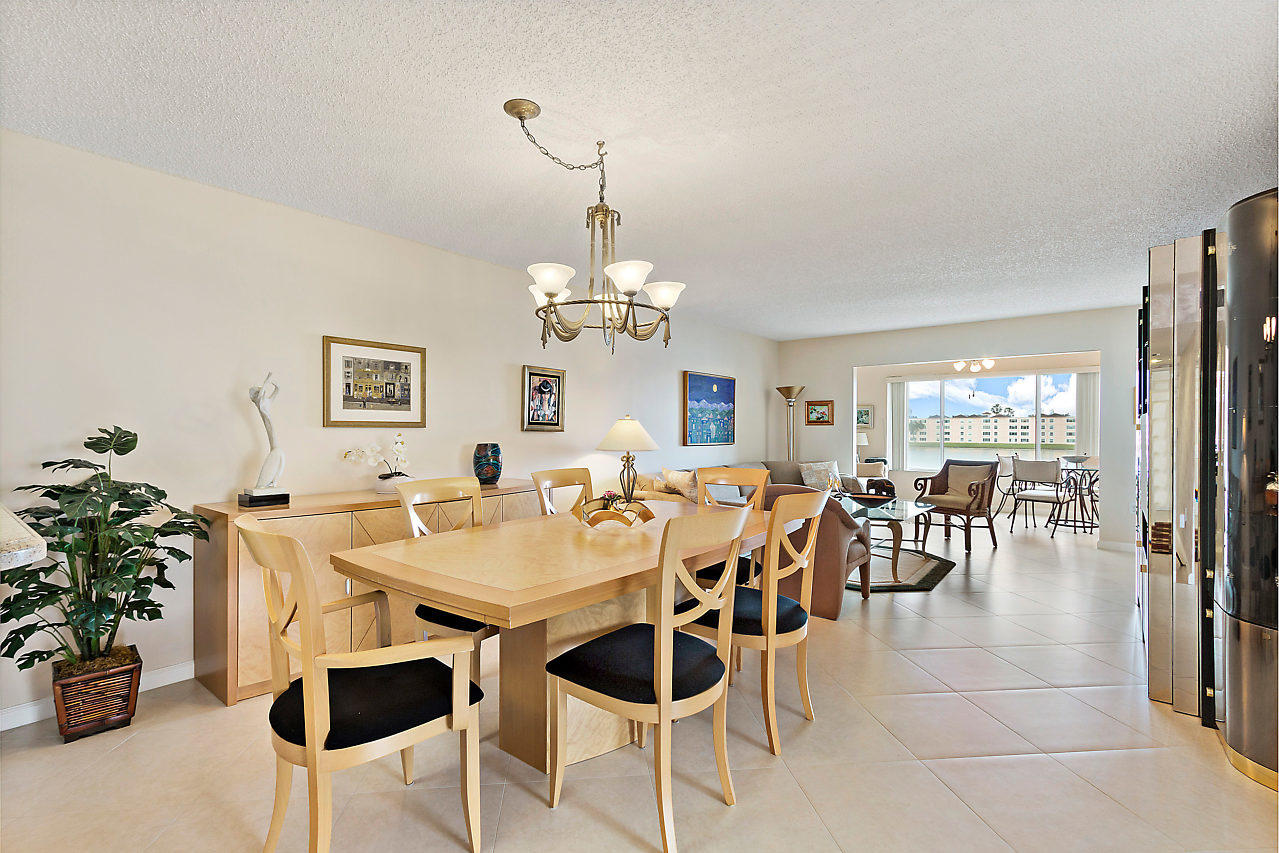 HUNTINGTON POINTE - Residential