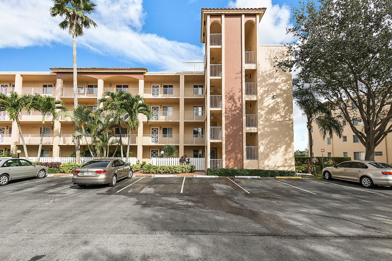 HUNTINGTON POINTE - Residential