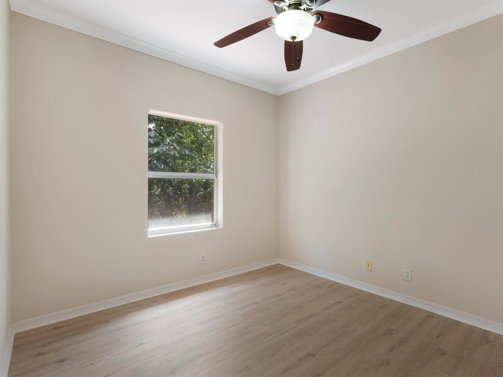 ESTANCIA AT PALM SPRINGS - Residential Lease