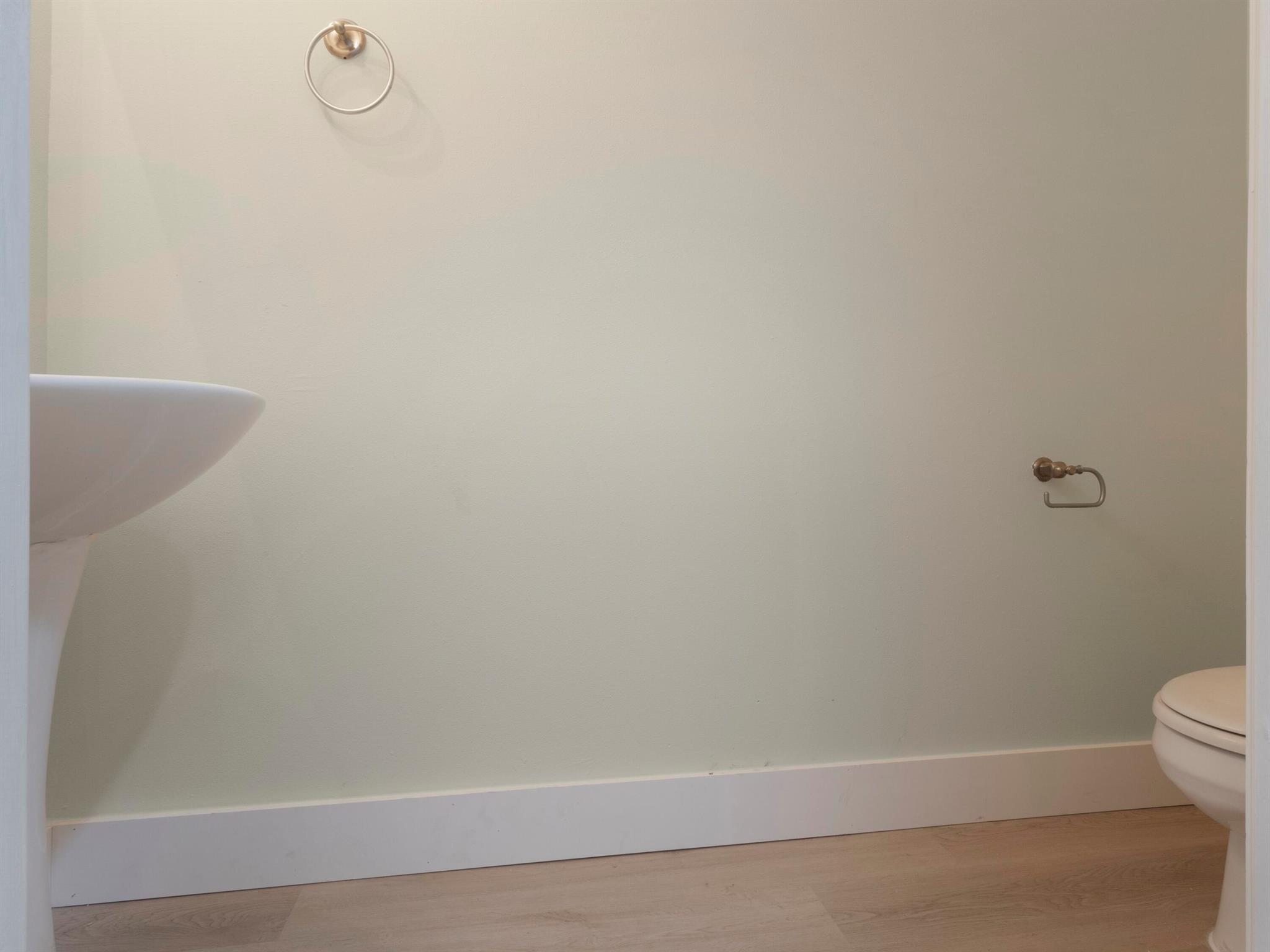 ESTANCIA AT PALM SPRINGS - Residential Lease