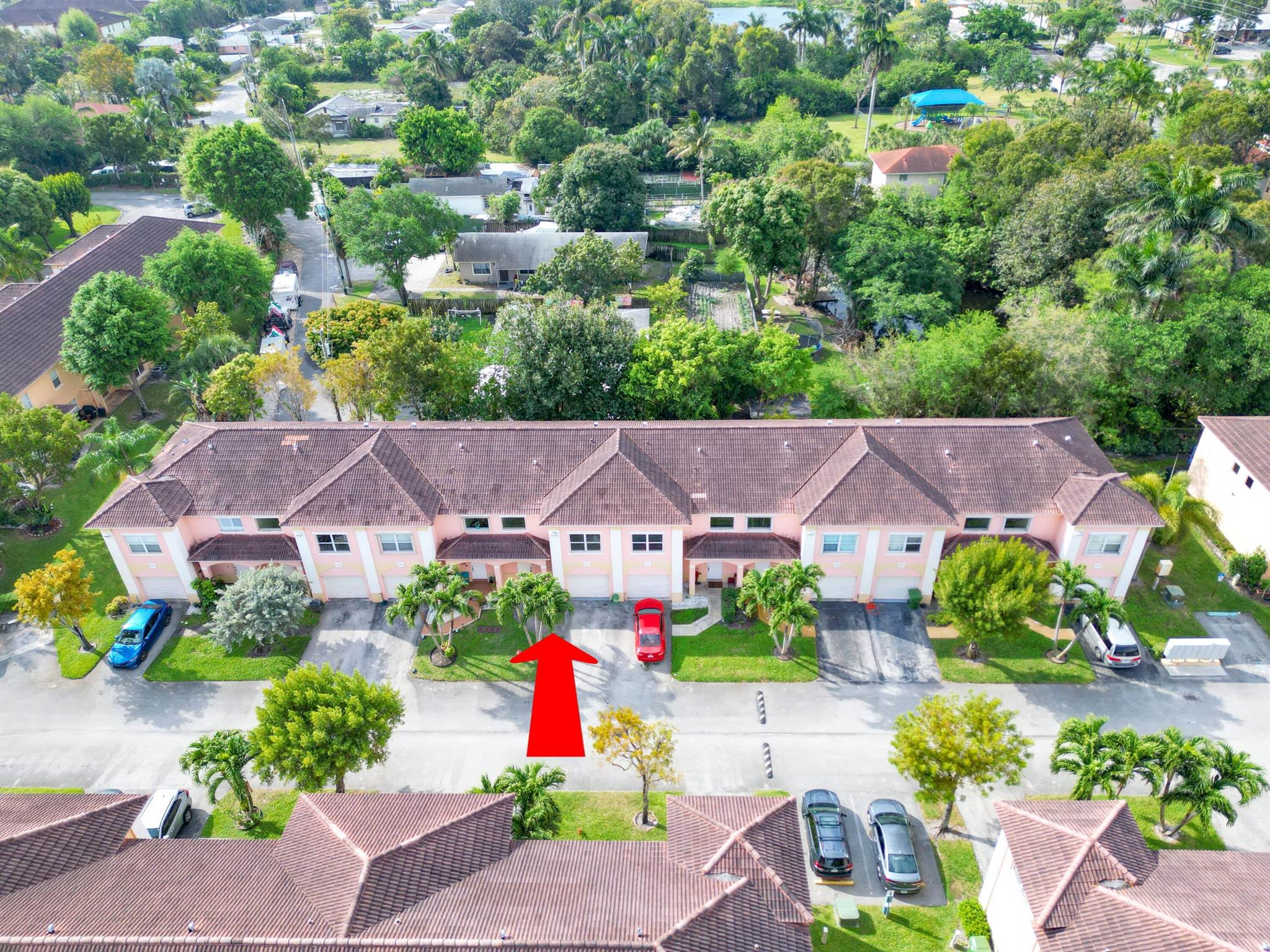 ESTANCIA AT PALM SPRINGS - Residential Lease