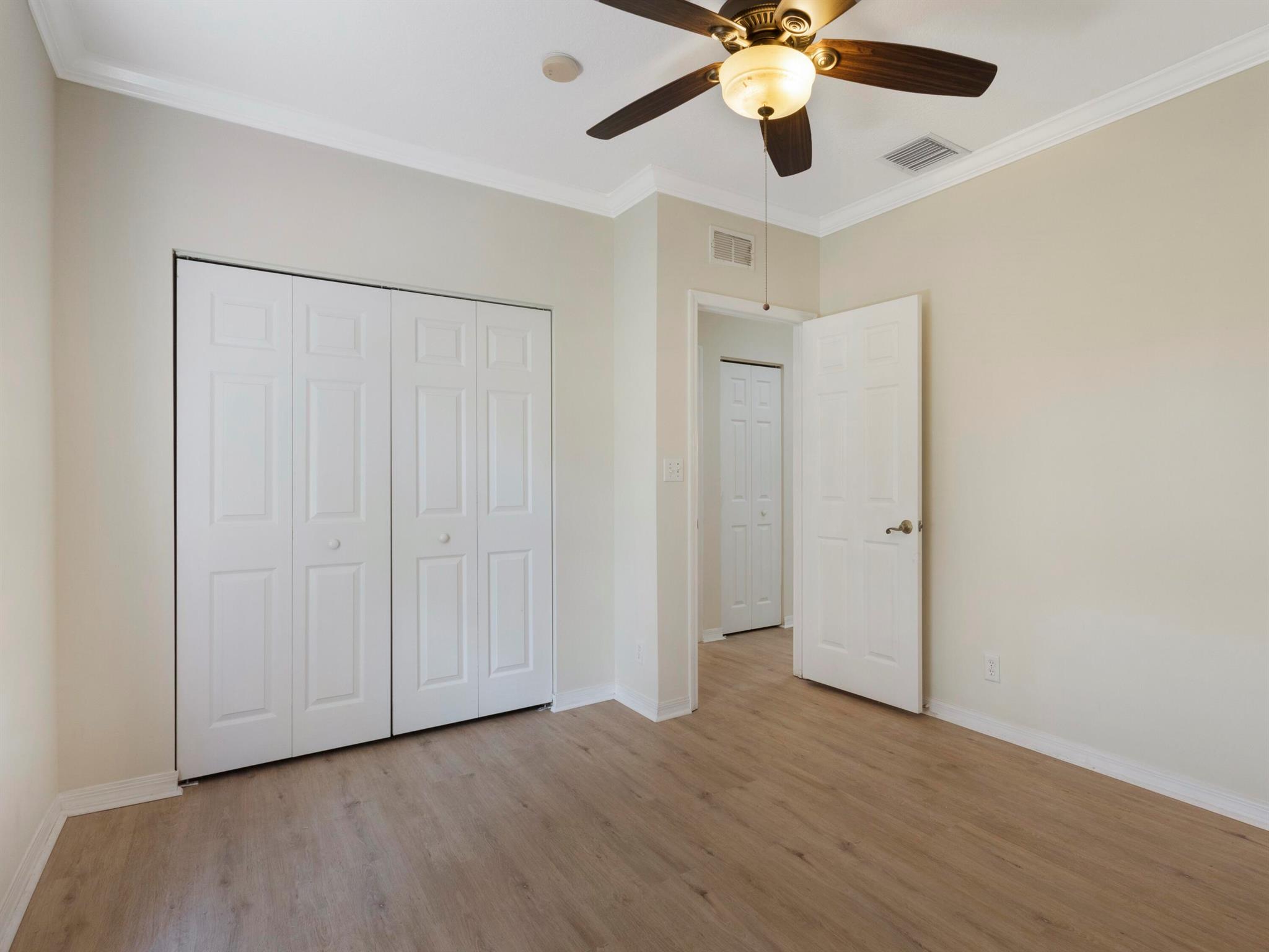 ESTANCIA AT PALM SPRINGS - Residential Lease