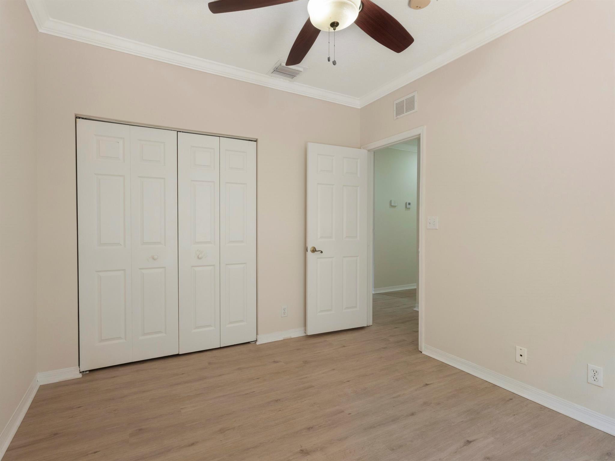 ESTANCIA AT PALM SPRINGS - Residential Lease