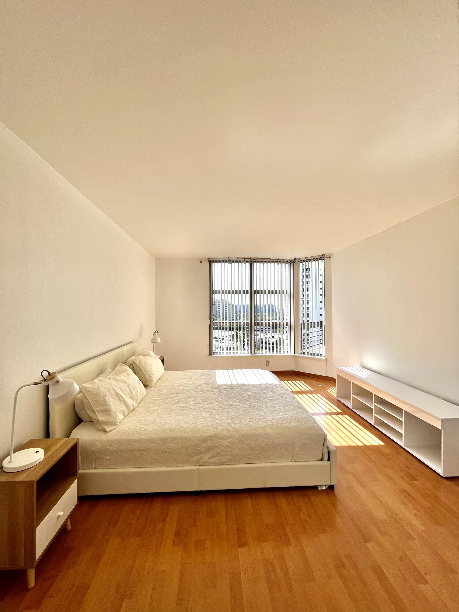 MYSTIC POINTE TOWER 600 CONDO - Residential Lease