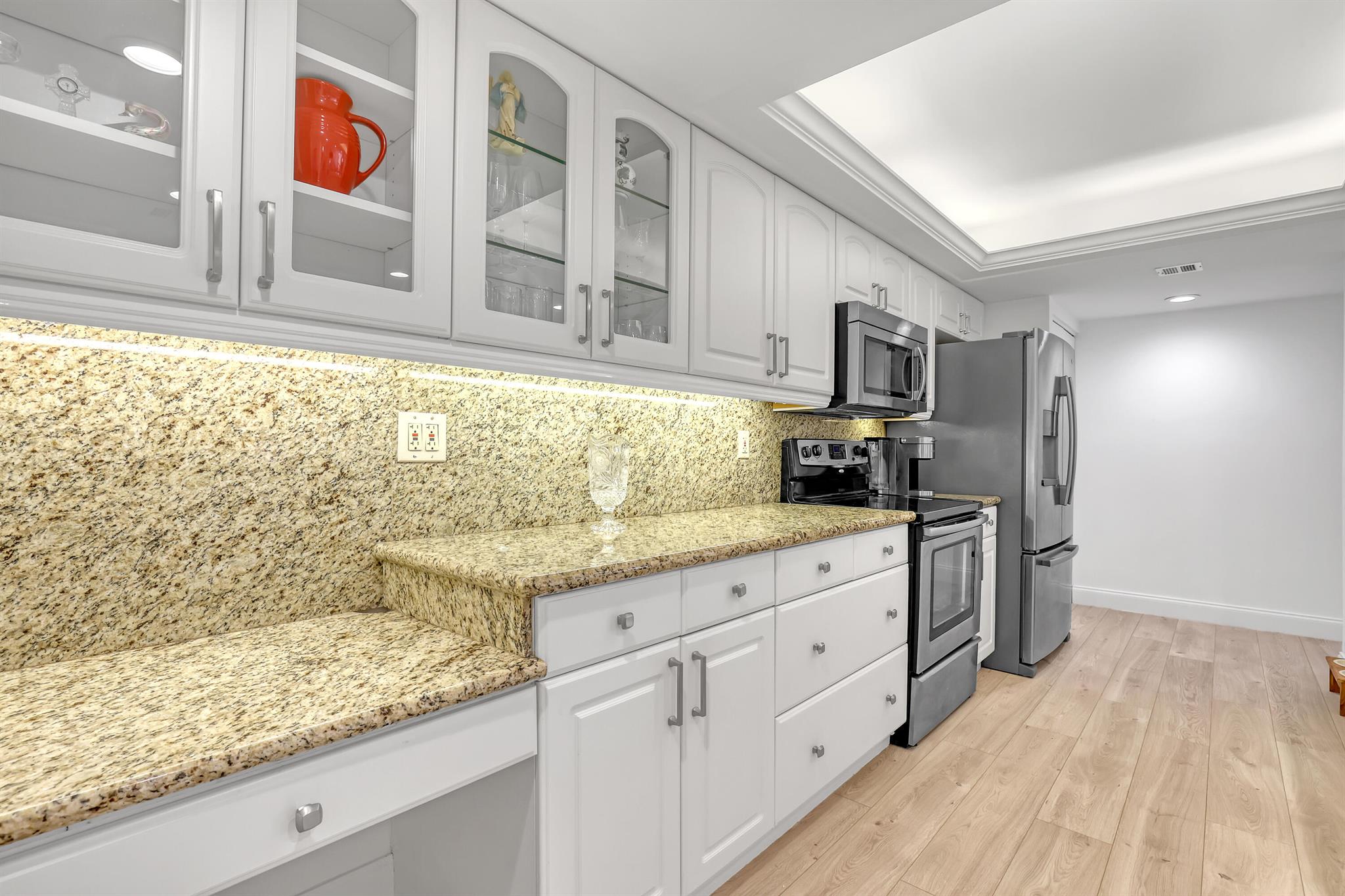 LAVERS DELRAY RACQUET CLUB CONDO - Residential Lease