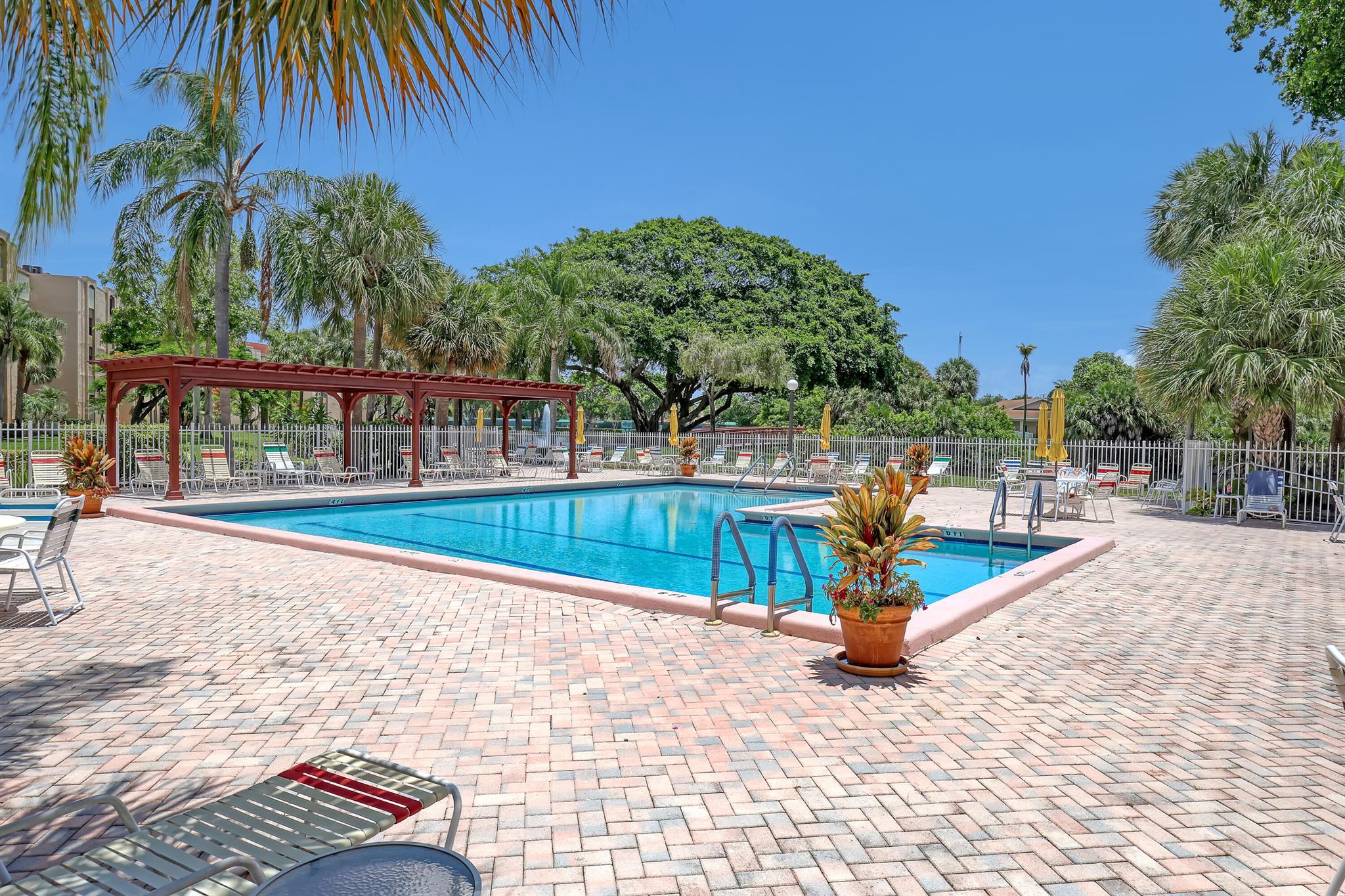 LAVERS DELRAY RACQUET CLUB CONDO - Residential Lease