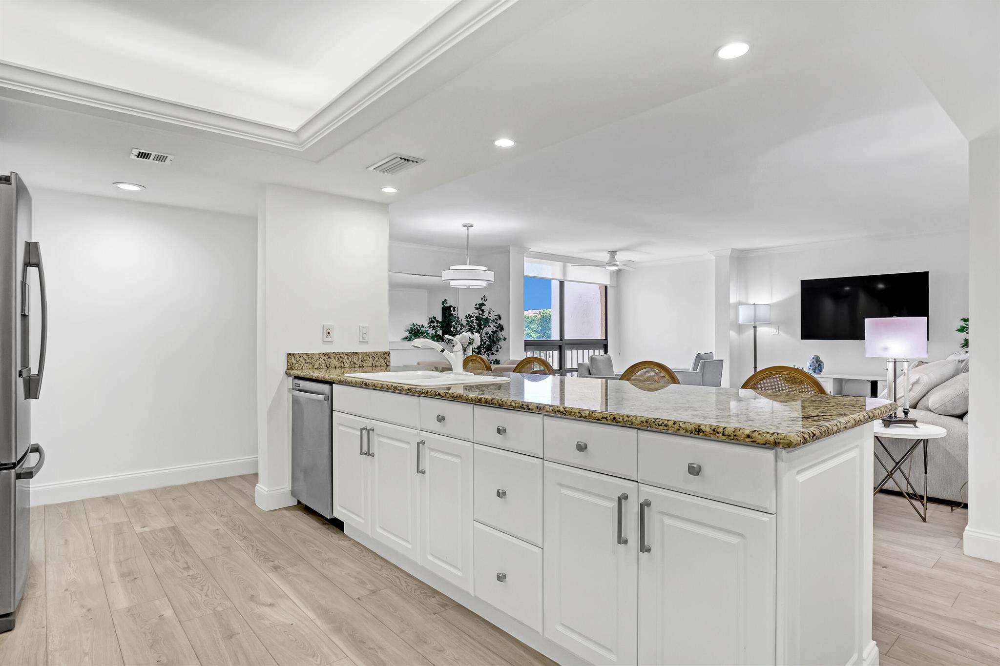 LAVERS DELRAY RACQUET CLUB CONDO - Residential Lease