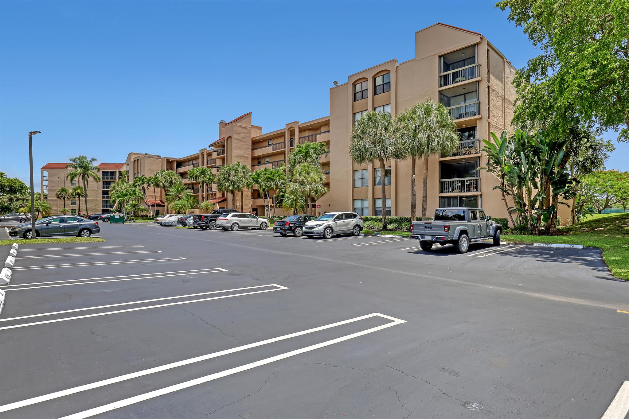 LAVERS DELRAY RACQUET CLUB CONDO - Residential Lease