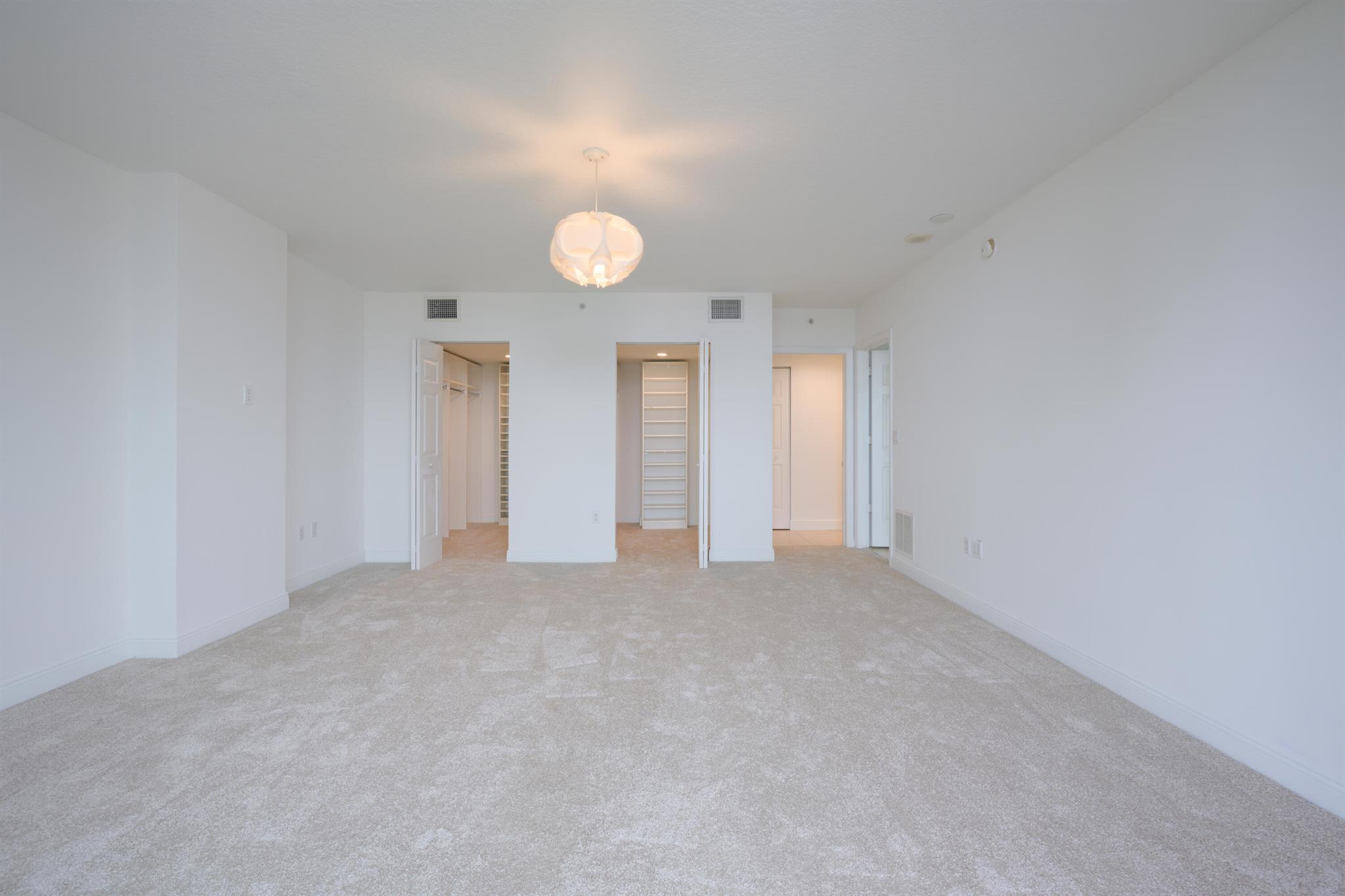 610 CLEMATIS CONDO - Residential