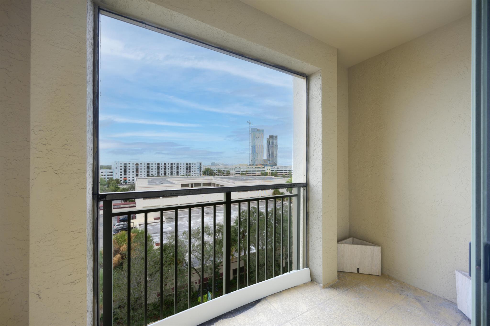 610 CLEMATIS CONDO - Residential