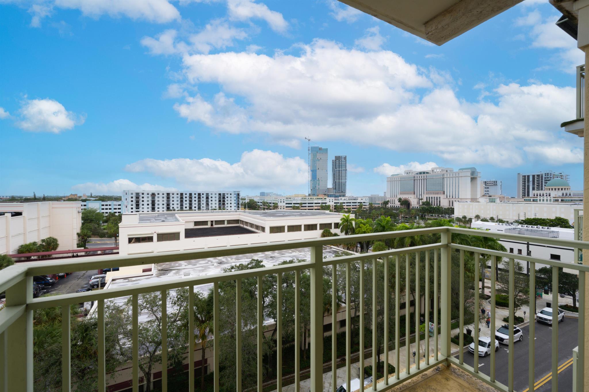 610 CLEMATIS CONDO - Residential