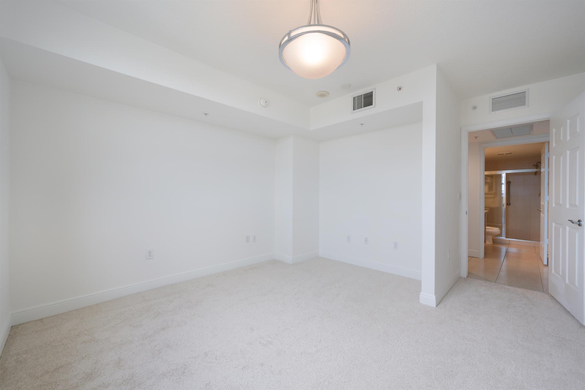 610 CLEMATIS CONDO - Residential