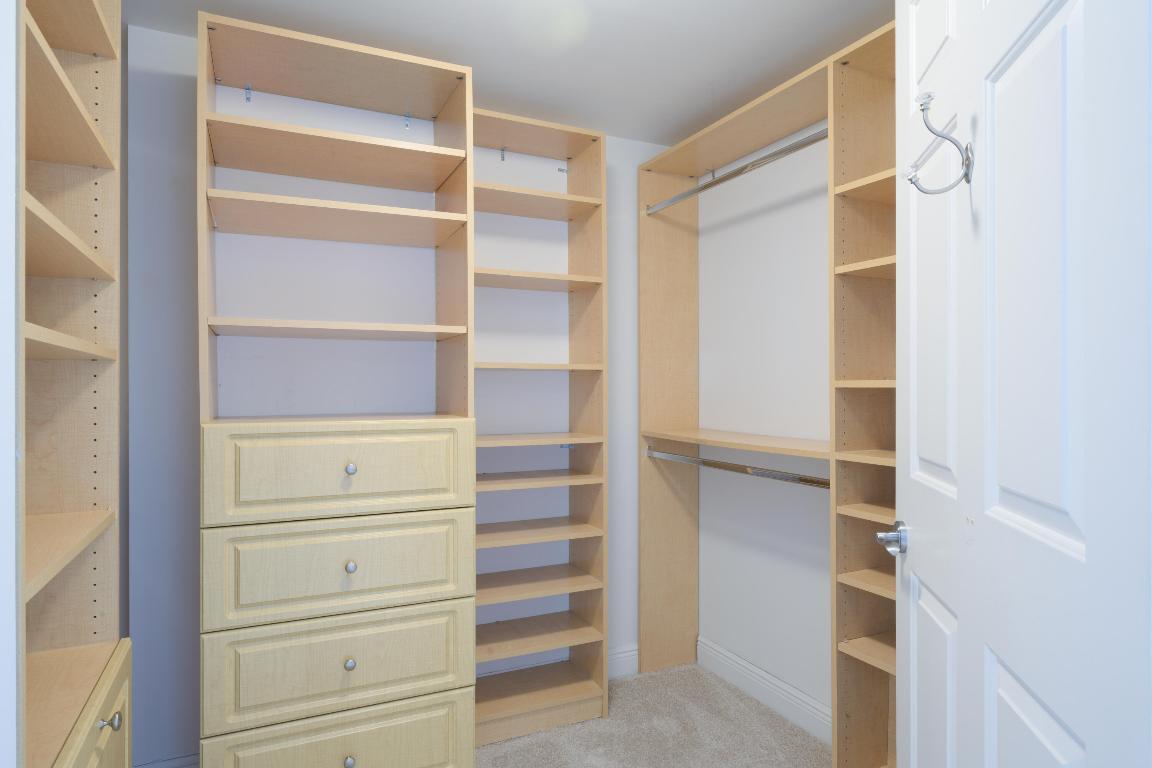 610 CLEMATIS CONDO - Residential