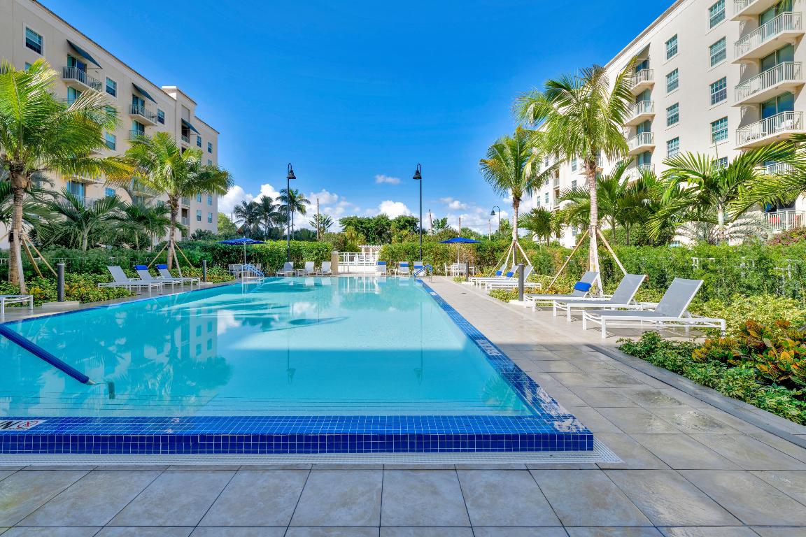 610 CLEMATIS CONDO - Residential