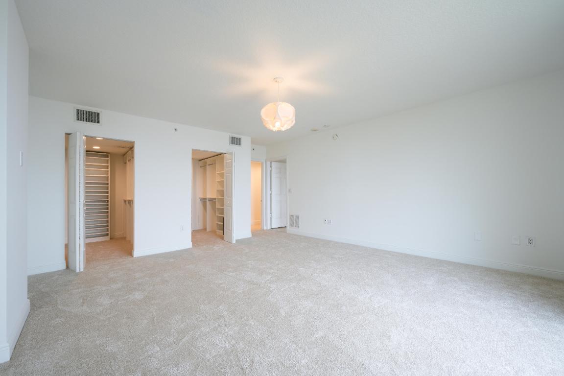 610 CLEMATIS CONDO - Residential