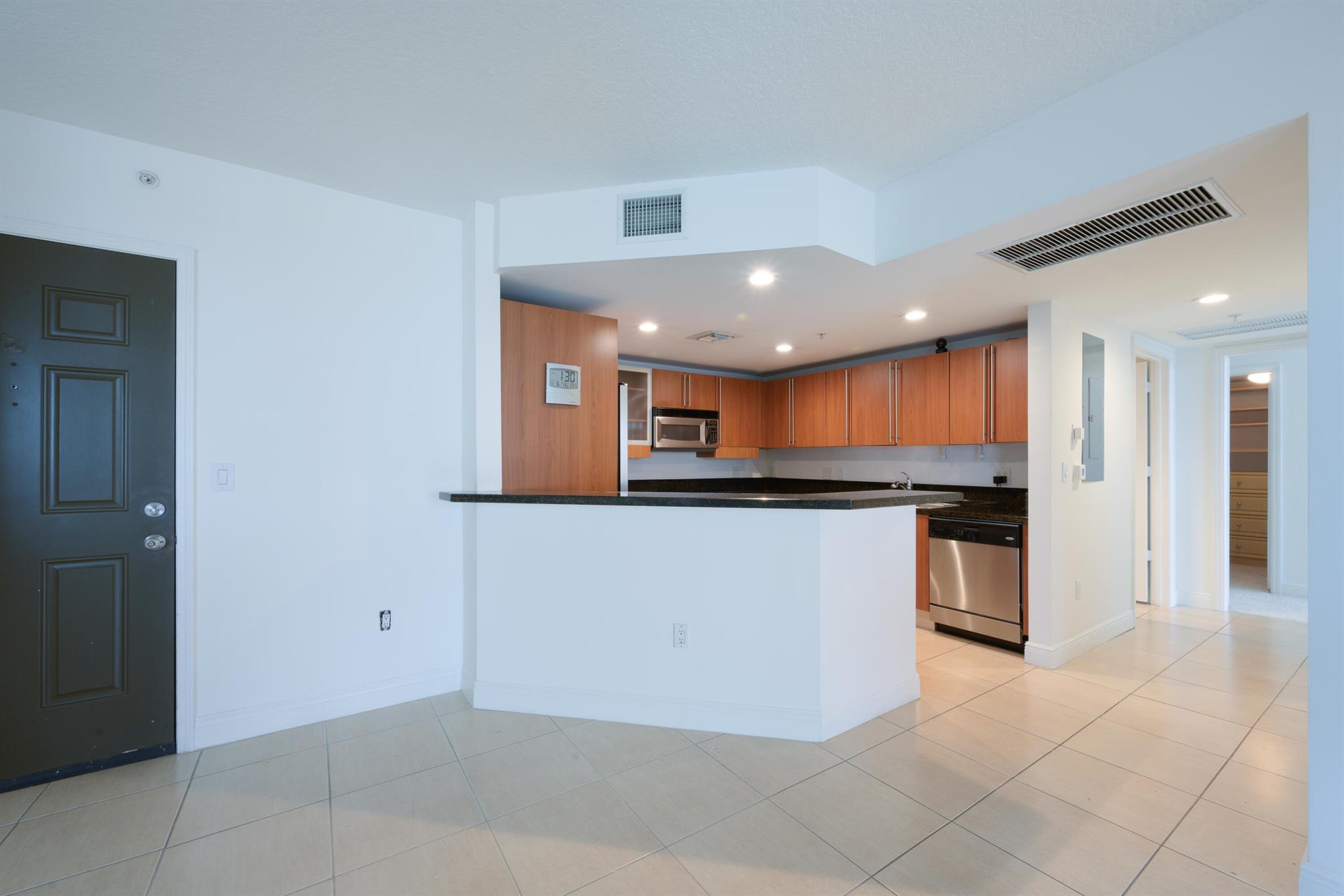 View photos, virtual tours, details... 610 Clematis Street 700-702