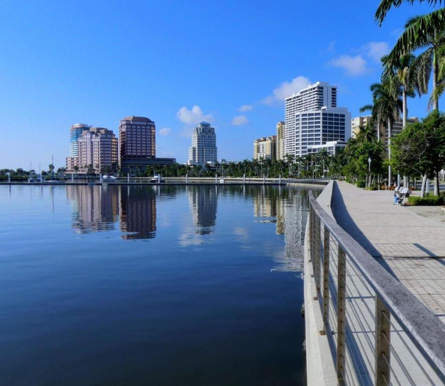 610 CLEMATIS CONDO - Residential