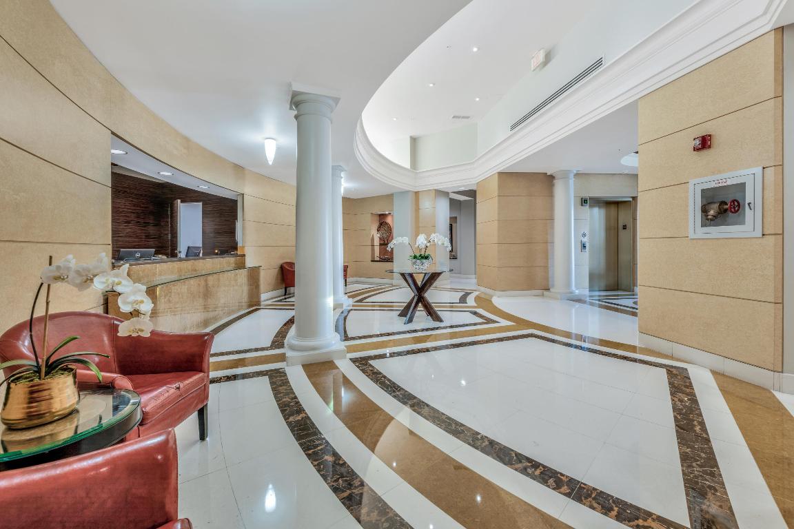 610 CLEMATIS CONDO - Residential