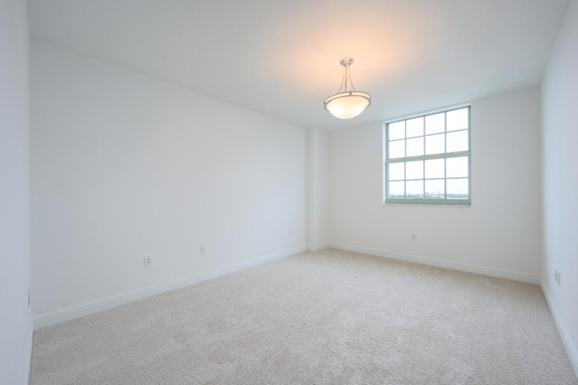 610 CLEMATIS CONDO - Residential