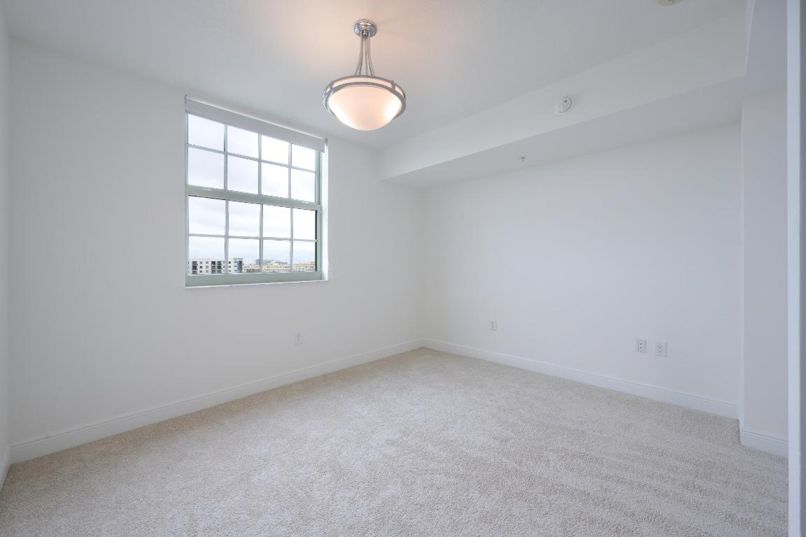 610 CLEMATIS CONDO - Residential