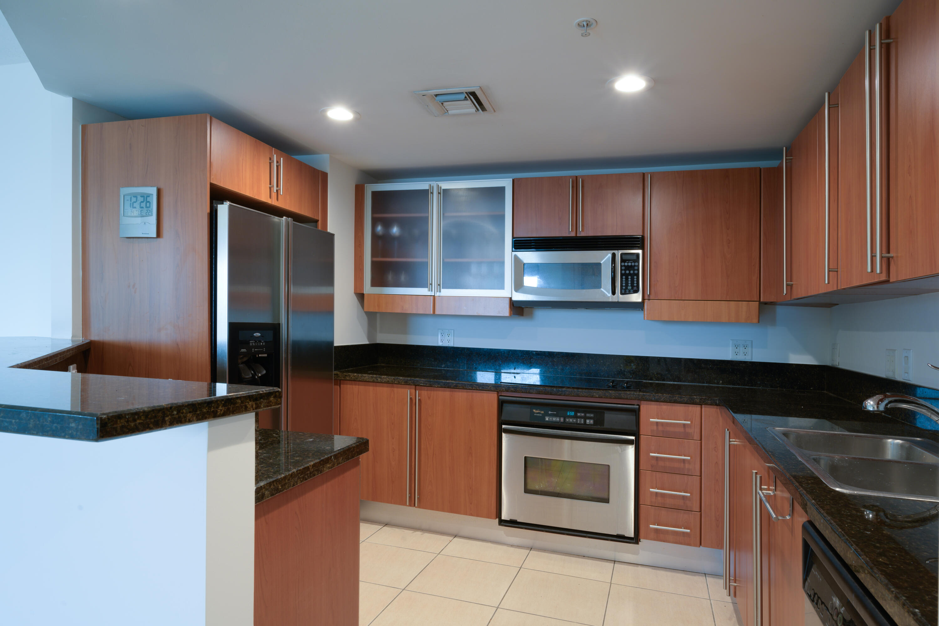 610 Clematis Street 700-702