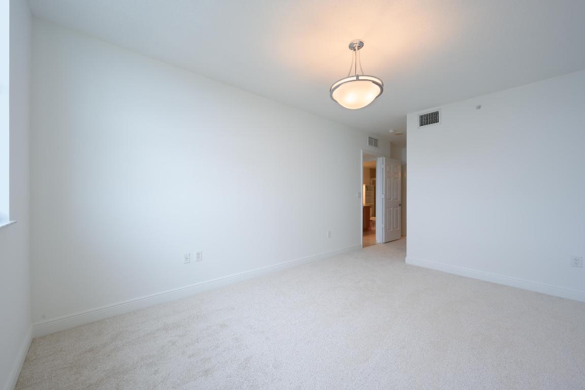 610 CLEMATIS CONDO - Residential