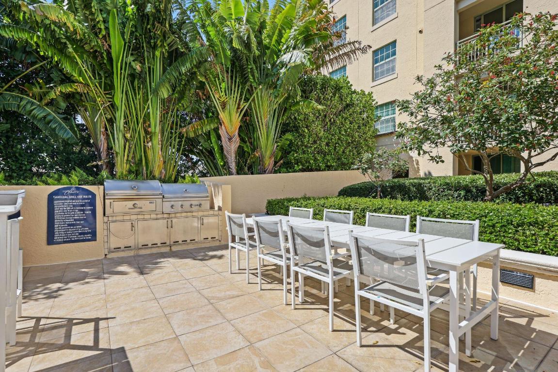 610 CLEMATIS CONDO - Residential