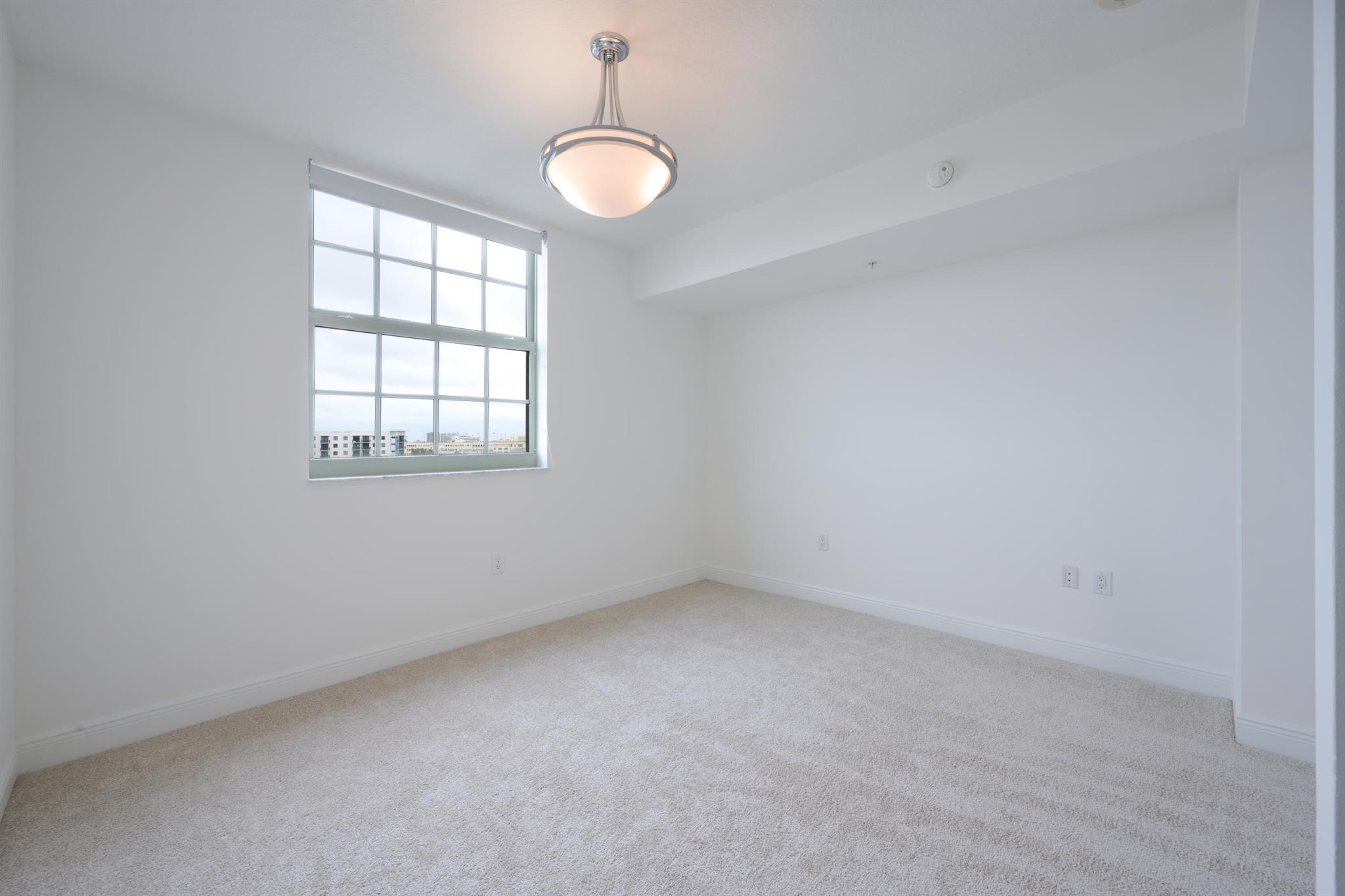 610 CLEMATIS CONDO - Residential