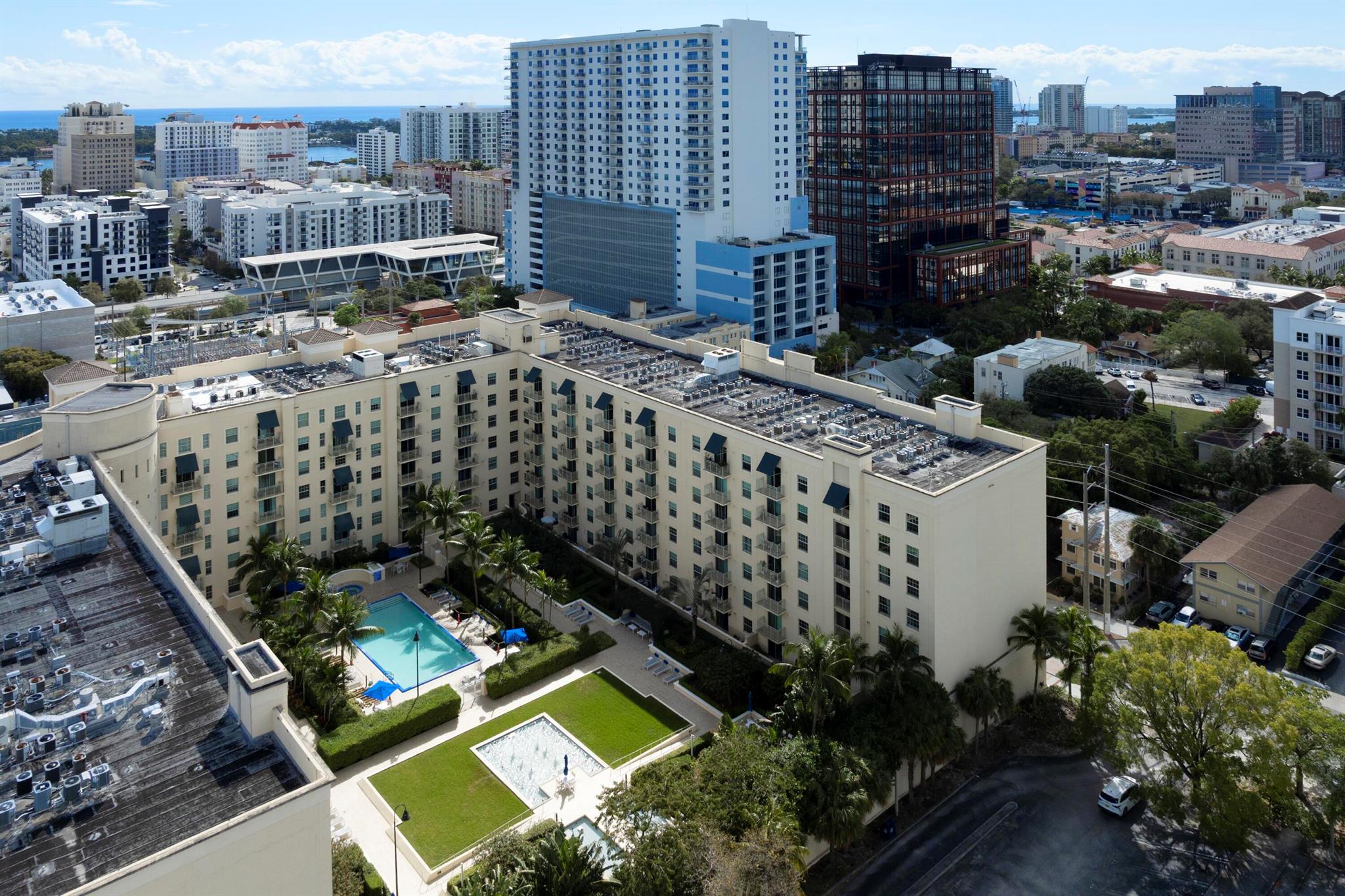 610 CLEMATIS CONDO - Residential