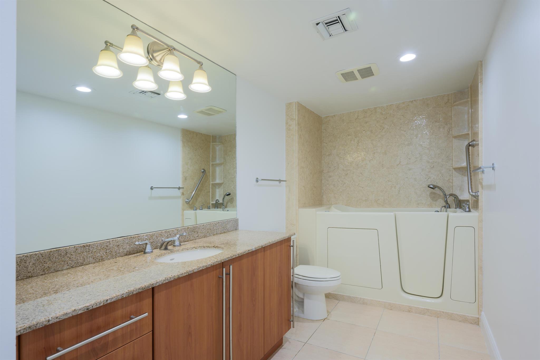 610 CLEMATIS CONDO - Residential