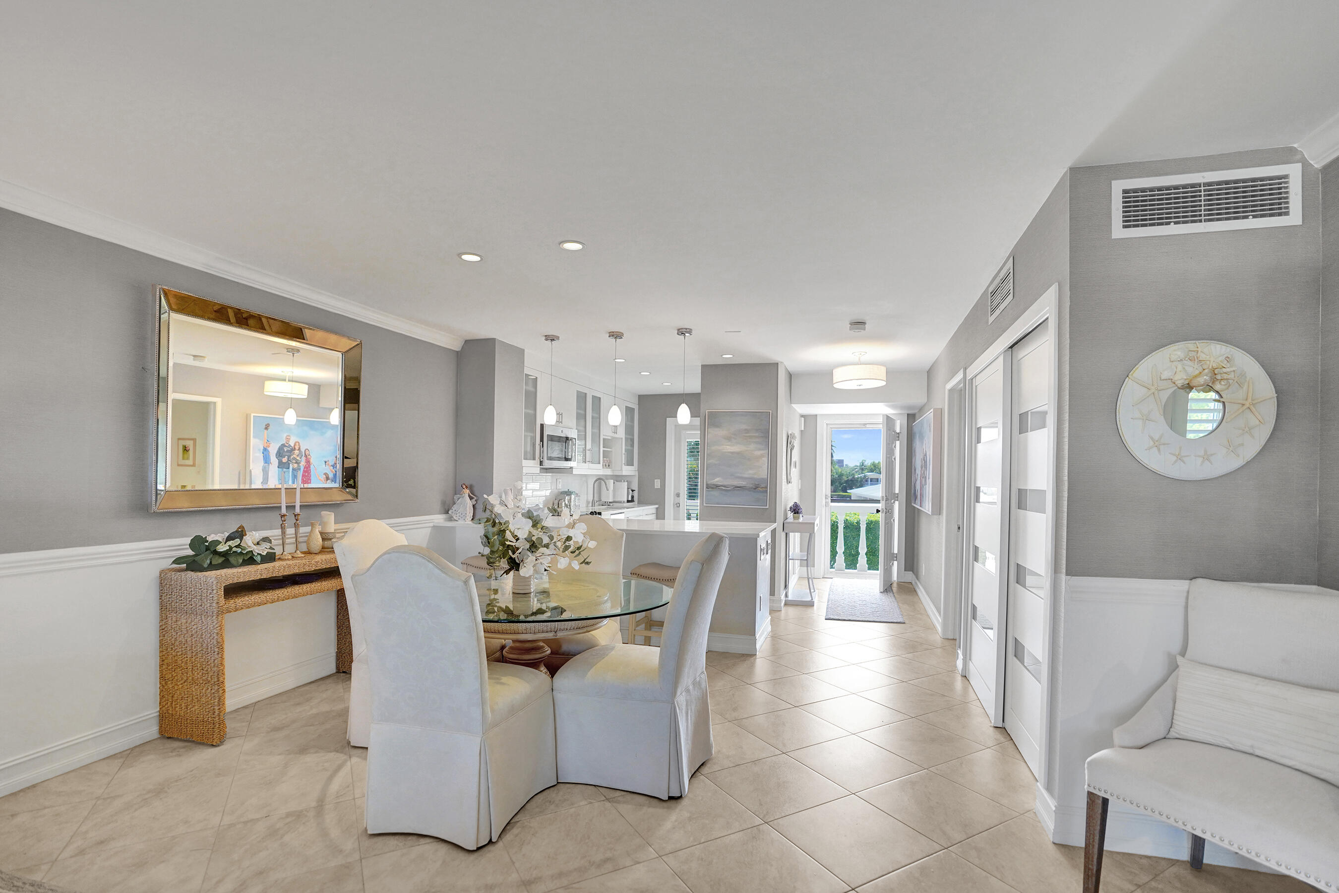 60 Venetian Drive 205n