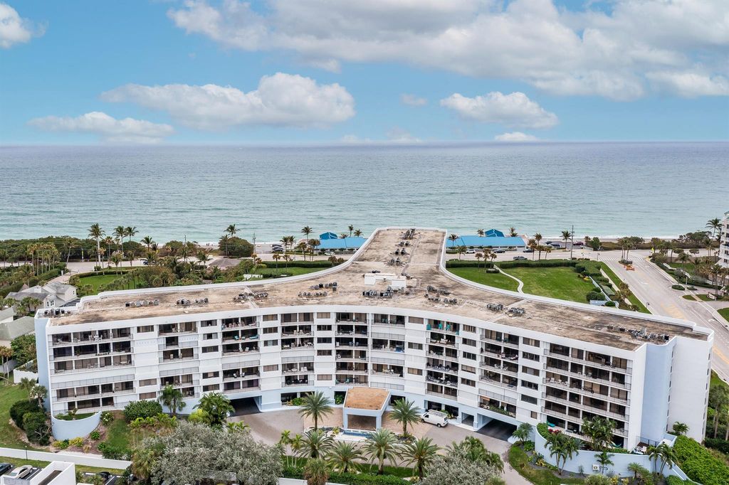 Photo of 1300 S Highway A1a #412, Jupiter, FL 33477 (MLS # R10952269)