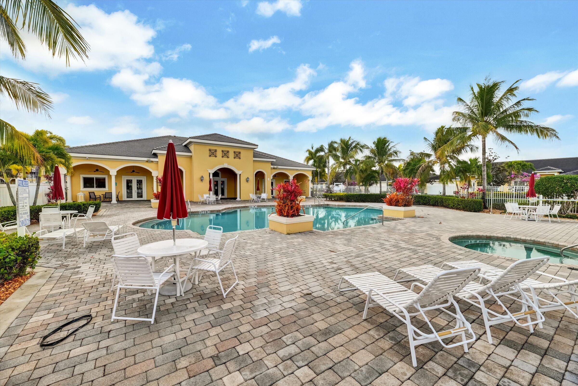 ST ANDREWS TOWNHOMES - Residential