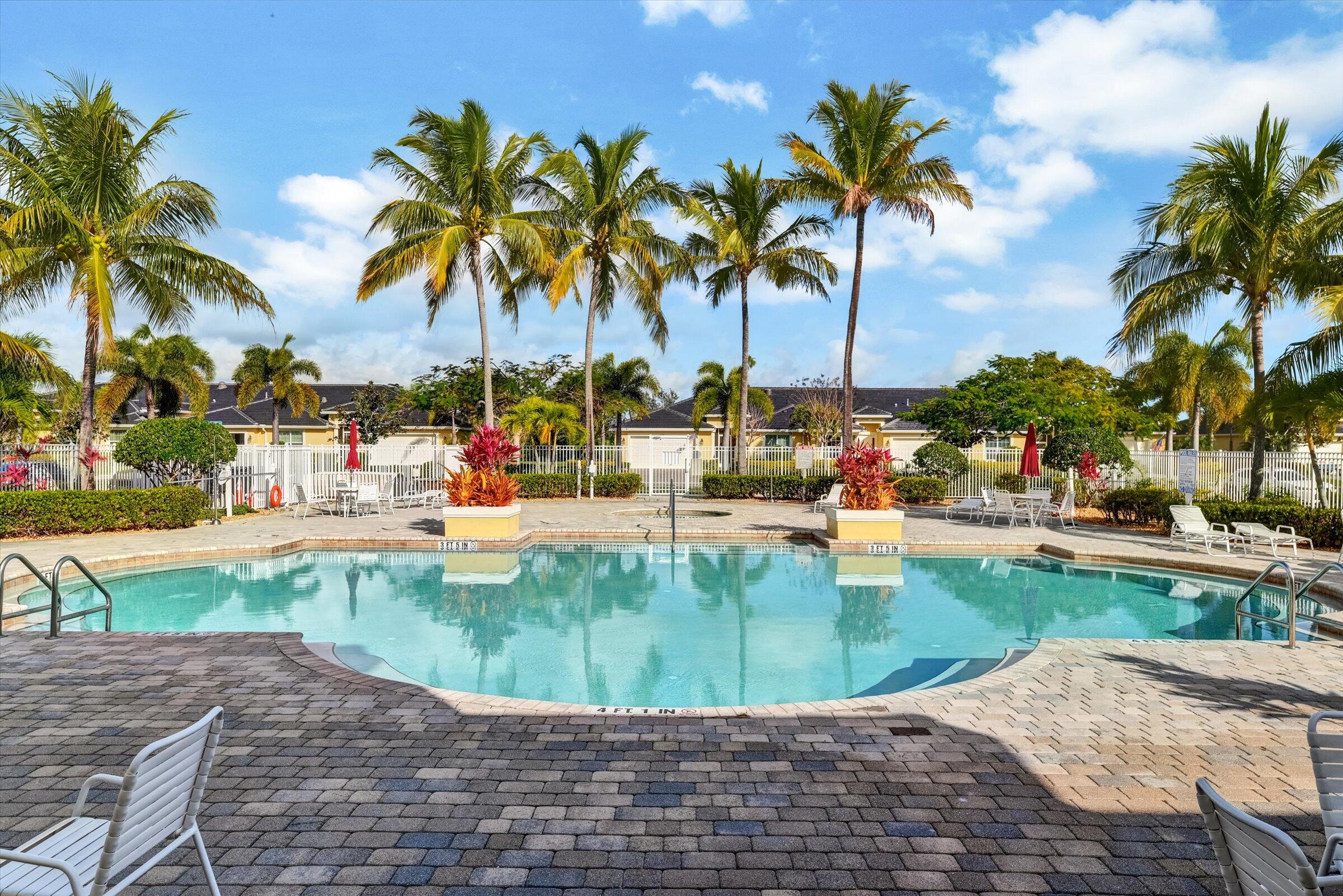 ST ANDREWS TOWNHOMES - Residential