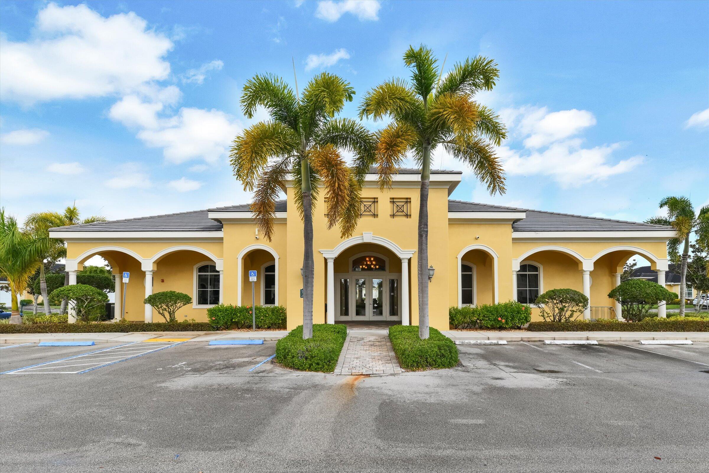 ST ANDREWS TOWNHOMES - Residential