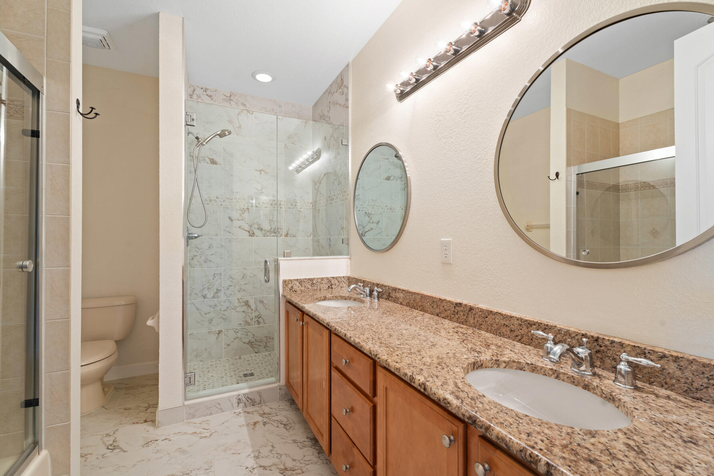 ST ANDREWS TOWNHOMES - Residential