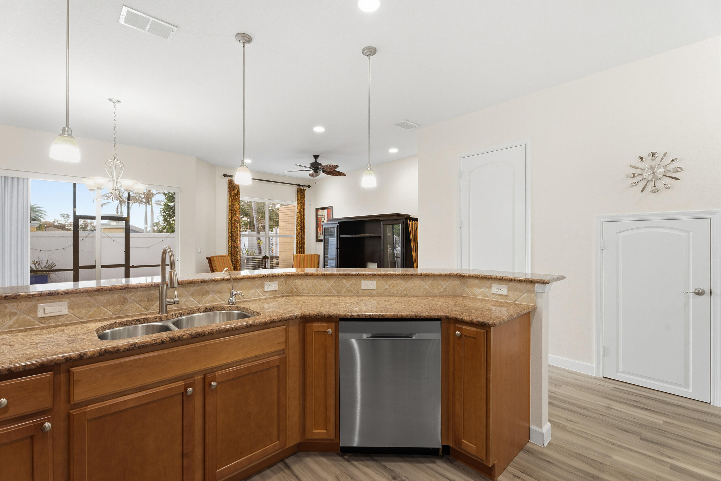 ST ANDREWS TOWNHOMES - Residential