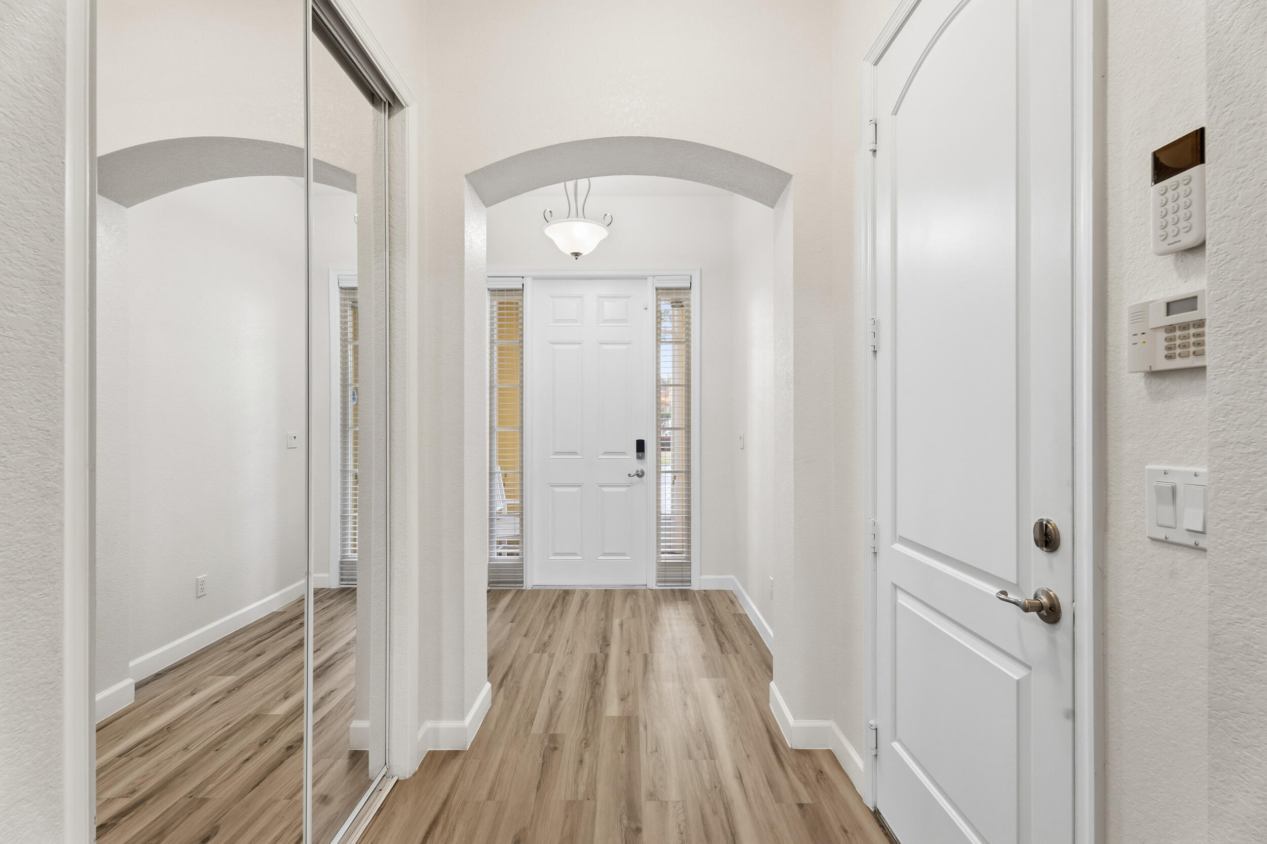 6145 NW Helmsdale Way