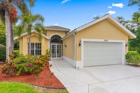 Featured picture for the property R10881732