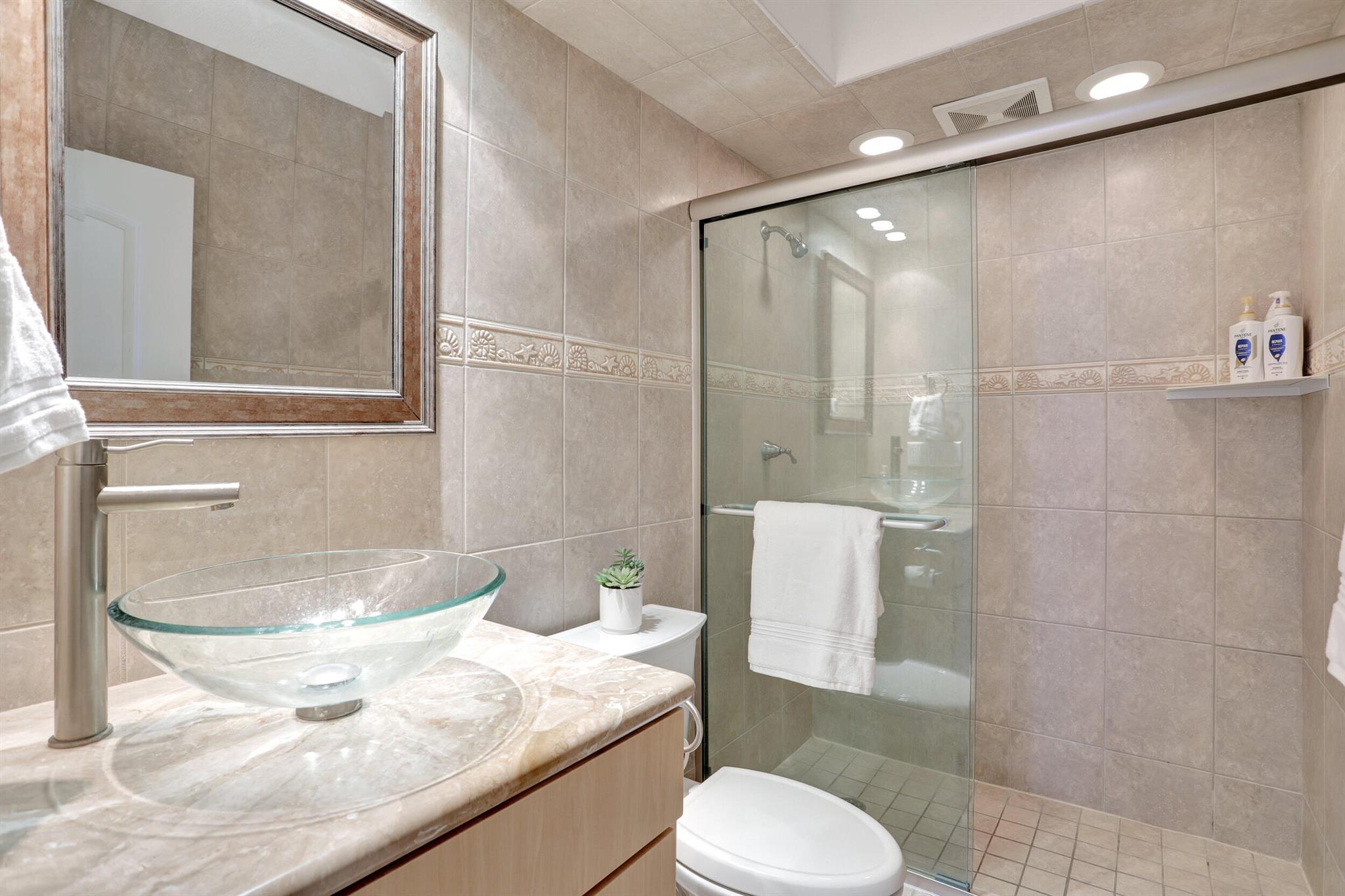 ROYAL AMBASSADOR CONDO - Residential Lease