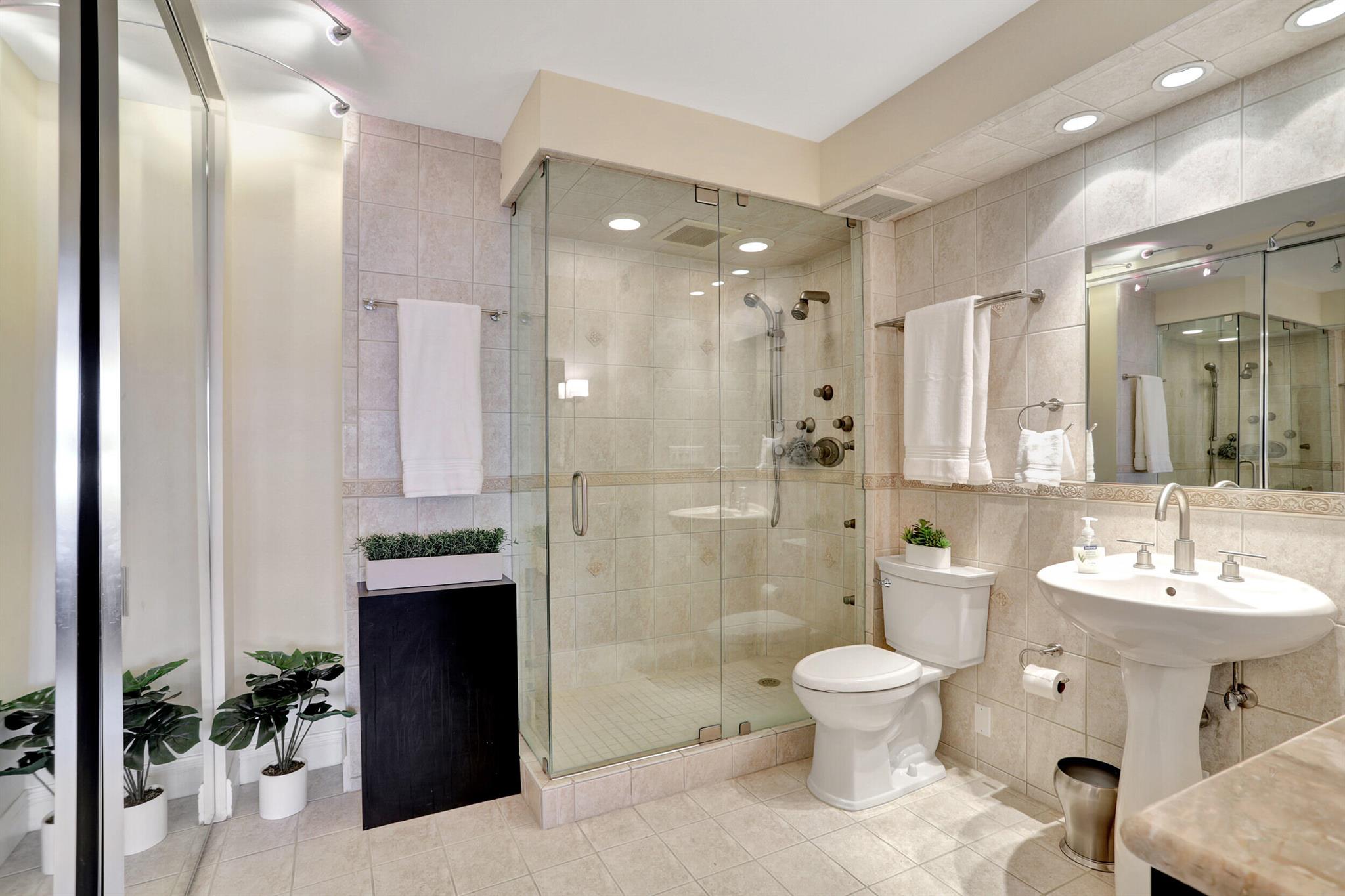 ROYAL AMBASSADOR CONDO - Residential Lease