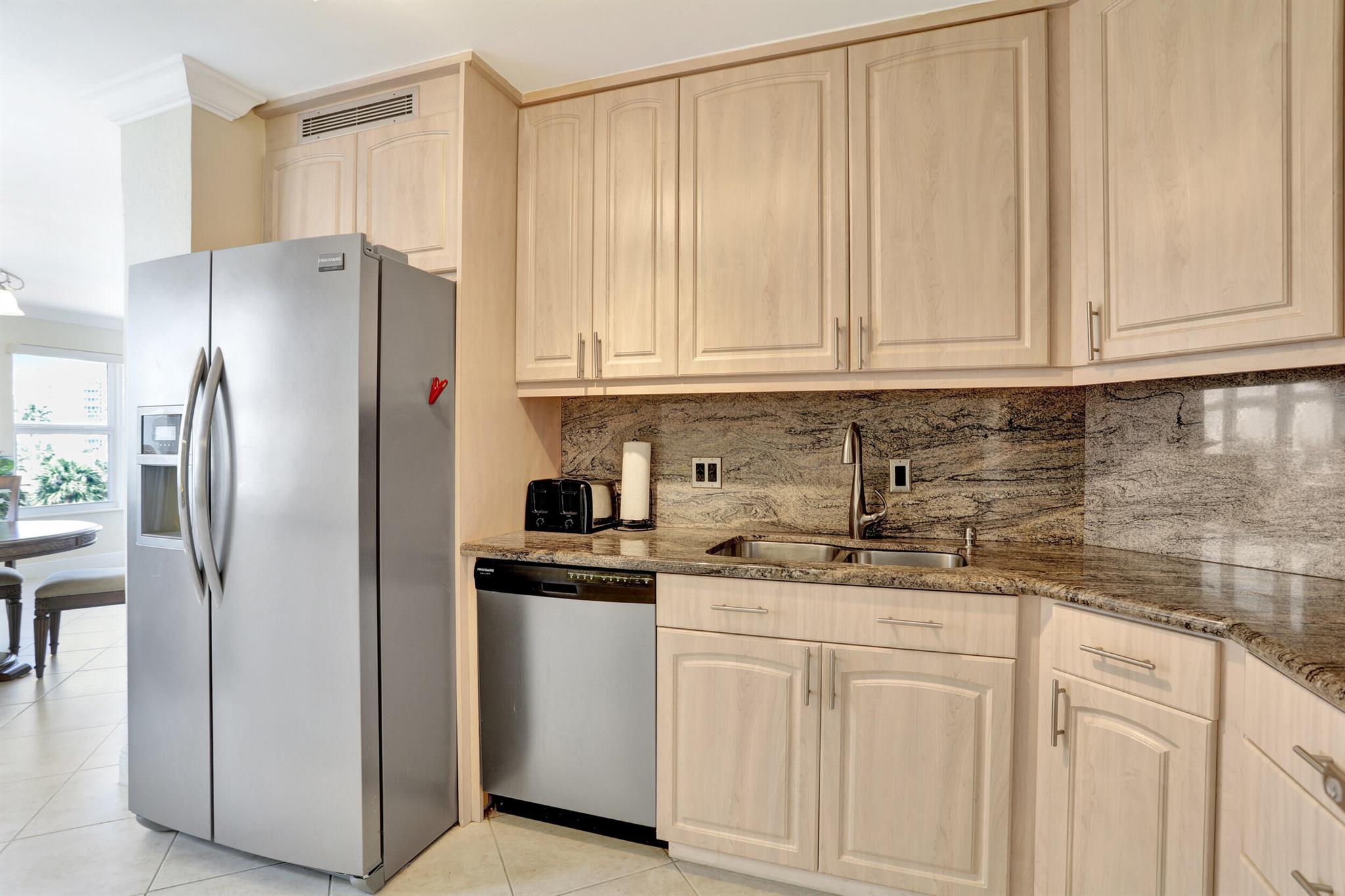 ROYAL AMBASSADOR CONDO - Residential Lease