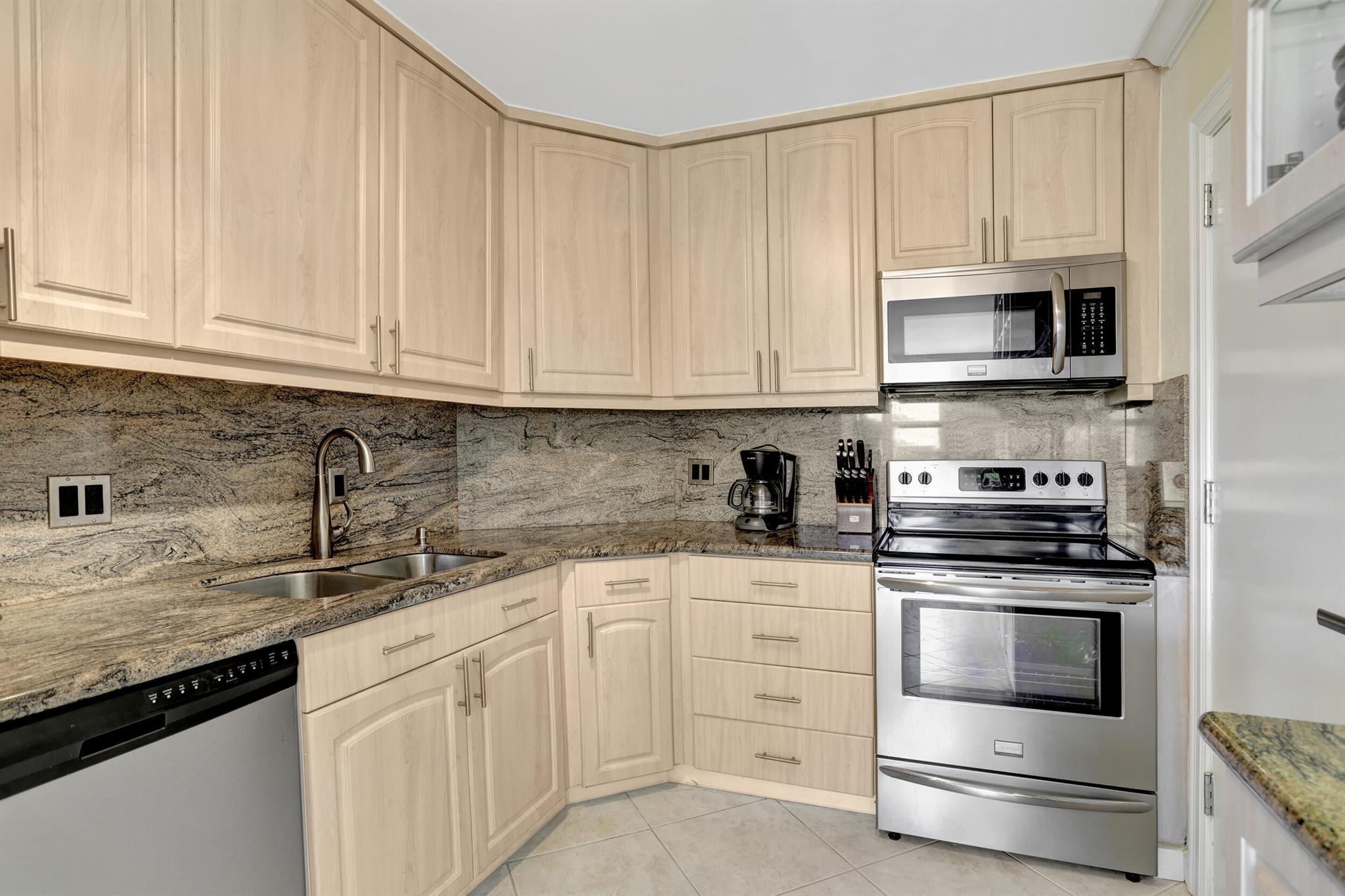 ROYAL AMBASSADOR CONDO - Residential Lease